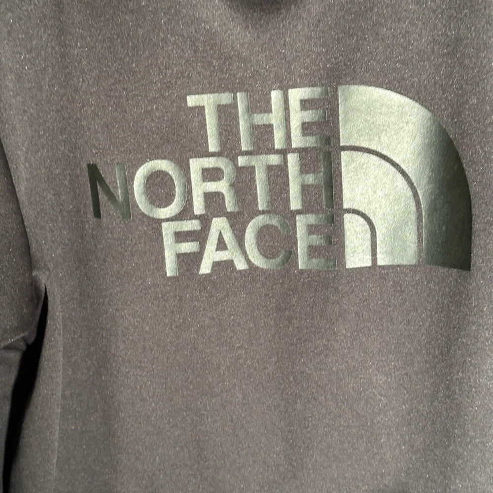 The North Face Black Logo Hoodie – Men’s Small, P2P 20”